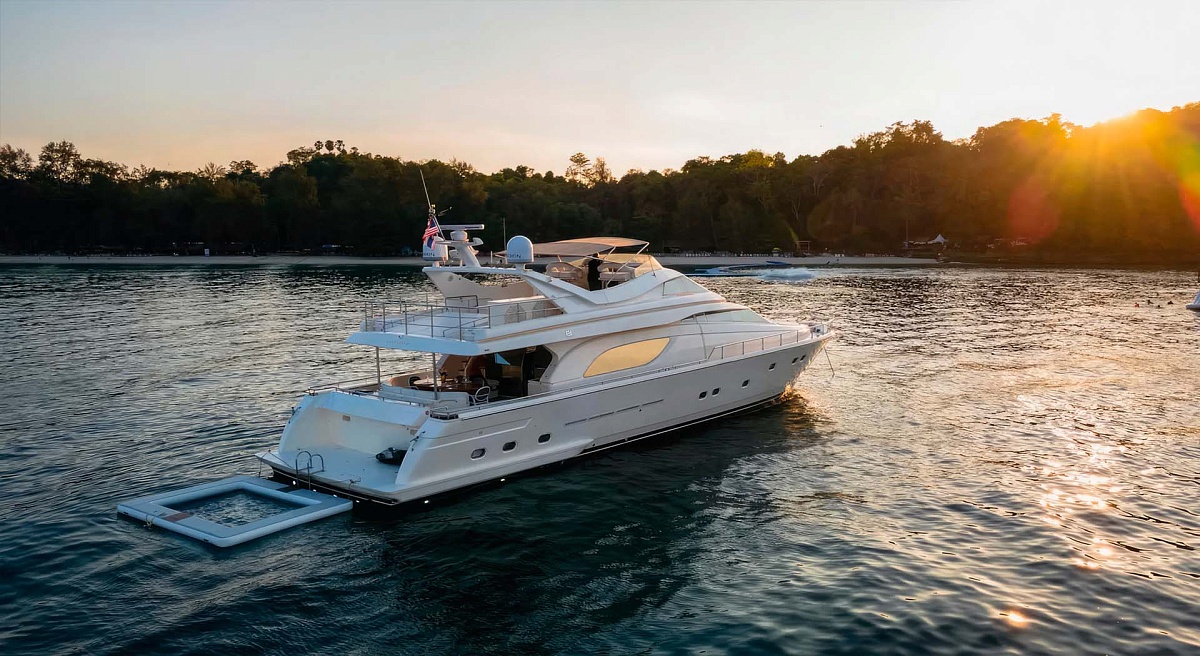 Аренда яхты Ferretti 80 Sofia на Пхукете